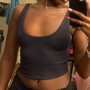 Babaton aritzia cropped top